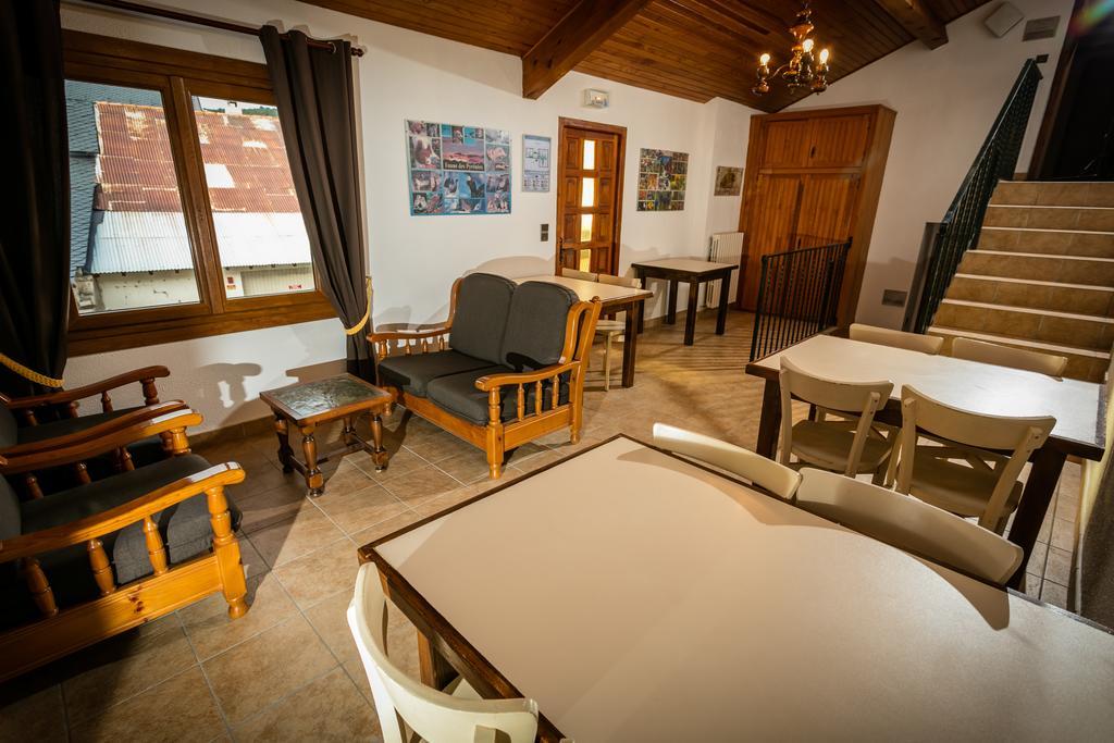 Logis Hotel Restaurant L'Ancienne Auberge Bolquere Bagian luar foto